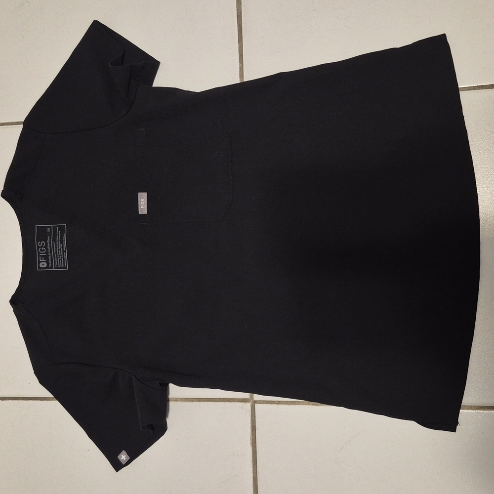 Figs one pocket top with wonderwink jogger.